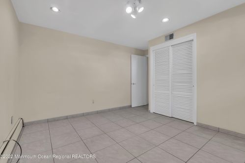 4 Judith Ct, Tinton Falls NJ  07712-4136 exterior