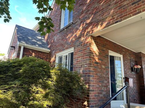 3551 Oneil Blvd, Mckeesport, PA 15132-1642