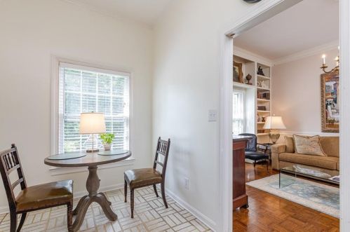 31 Mooregate Sq, Atlanta GA  30327-1539 exterior