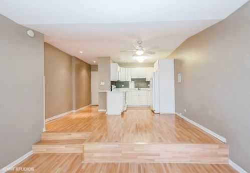 1419 State Pkwy, Chicago, IL 60610-1563