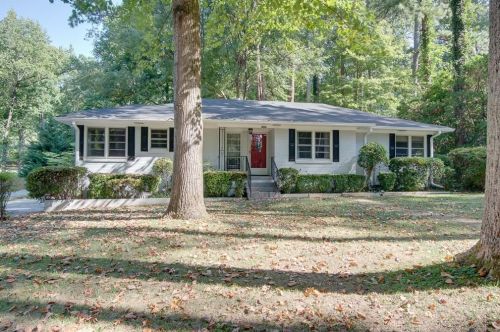 2225 Lyle Rd, Atlanta, GA 30337-1010
