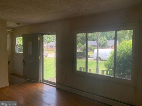 3601 Forestdale Ave, Woodbridge, VA 22193-2041