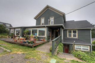 1007 Alder St, Newport, OR 97365-4711