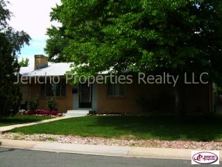 1333 Kendall Ct, Denver CO  80232-5754 exterior
