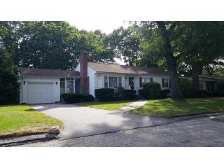 58 Kalmer Rd, Warwick, RI 02886-1737