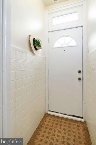 1601 Juniper St, Philadelphia, PA 19148-1012