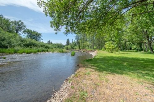 138 Leonard Rd, Alpha, WA 98570-9501