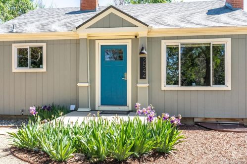 2544 55th Ave, Denver, CO 80221-1644