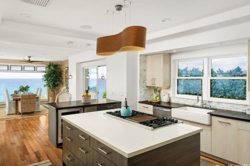 4139 Black Point Rd, Honolulu HI  96816-4846 exterior