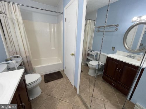 674 Harrison Ave, Berkeley Springs WV  25411-2106 exterior