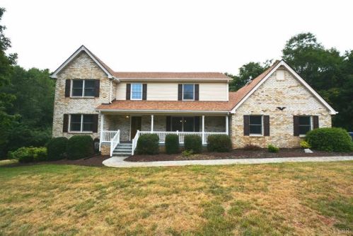 2012 Weather Hill Rd, Forest, VA 24551-3703