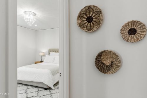 1133 Cordova Ave, Glendale CA  91206-2114 exterior