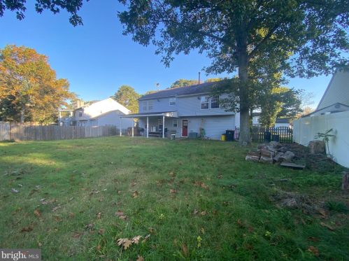 21 Bromley Dr, Erial, NJ 08081-9656
