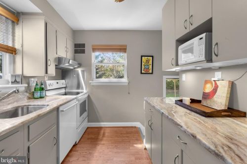 2202 Dennis Ave, Silver Spring MD  20902-4147 exterior