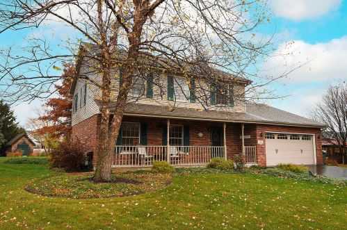 1525 Kroll Ct, Mokena, IL 60451-2558
