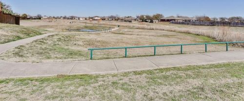 8232 Rnch Hand Trl, Fort Worth TX  76131-5365 exterior