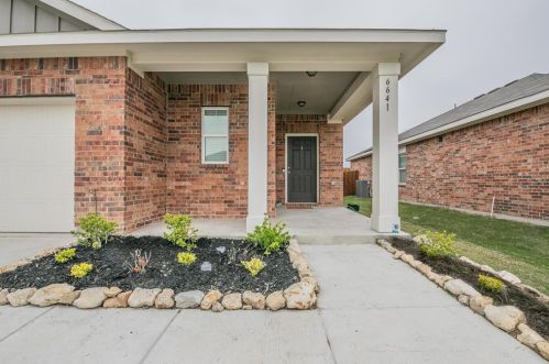 6641 Fitzgerald St, Fort Worth, TX 76179-4260