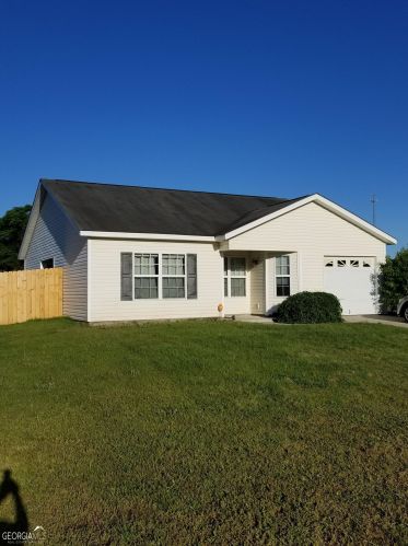 9052 Whispering Pine Blvd, Statesboro, GA 30458-9211