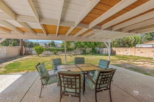 2272 Morley St, Simi Valley CA 93065-3631 exterior