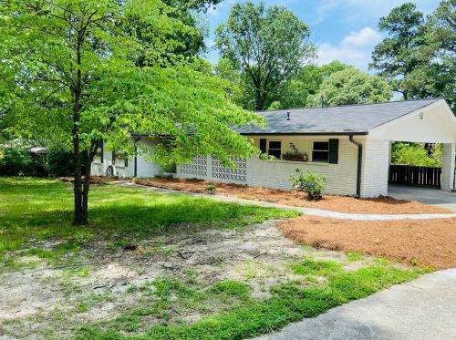 755 Sinyard Rd, Lithia Springs, GA 30122-2521