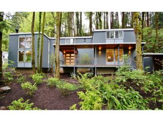 1250 Radcliffe Rd, Portland, OR