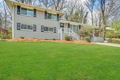 5795 Deerfield Trl, Atlanta GA  30349-3763 exterior