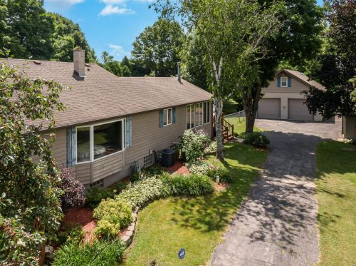 2071 61 Ave, Hobart IN 46342-6517 exterior