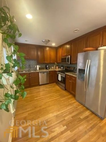 2008 Dering Cir, Atlanta GA  30345-1614 exterior