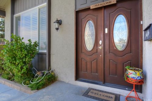 2204 Lizbeth Ave, Anaheim, CA 92806-4622