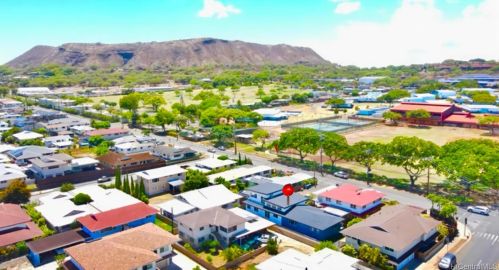 669 22nd Ave, Honolulu HI  96816-7012 exterior