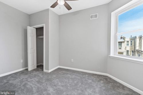 609 61 St, Philadelphia PA 19142-3402 exterior