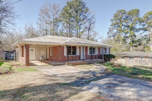 5890 Betty St, Austell, GA 30106-3121