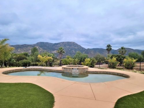 25456 Rancho Barona Rd, Ramona, CA 92065-5133