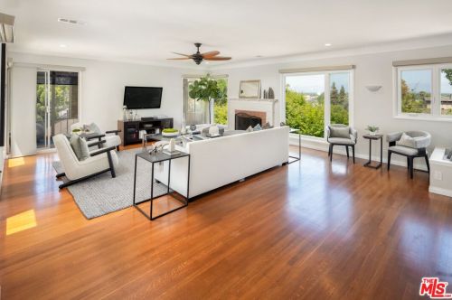 4190 Knobhill Dr, Van Nuys, CA 91403-4619
