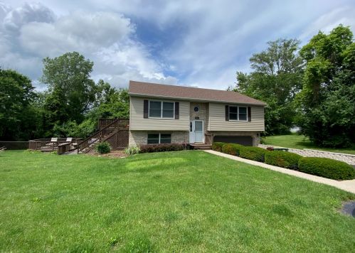22120 Virell Dr, Antioch, IL 60002-9550