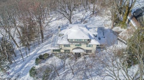 141 Lookout Rd, Mountain Lakes, NJ 07046-1214