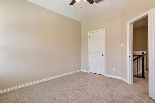 7814 Liverpool Ln, Irving TX 75063-3506 exterior