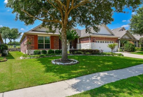 1111 Majestic Oak, Richmond TX  77469-2016 exterior