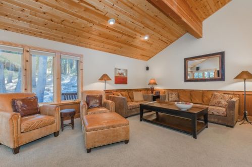 14005 Swiss Ln, Truckee CA  96161-7129 exterior