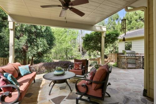 2632 Brookline Cir, Atlanta GA  30319-3691 exterior