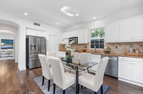 42 Arborside, Irvine CA  92603-0111 exterior