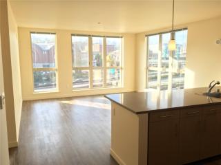 1933 Dock St, Tacoma WA  98402-3242 exterior