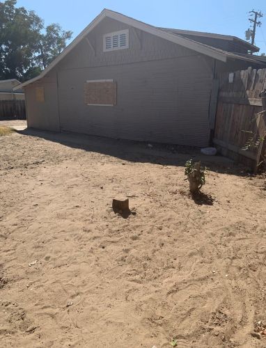 900 1st St, Turlock CA  95380-6021 exterior