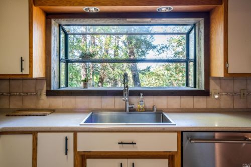 2015 Perch Pl, Willits CA  95490-8464 exterior