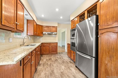 2930 Simms St, Denver, CO 80215-7032