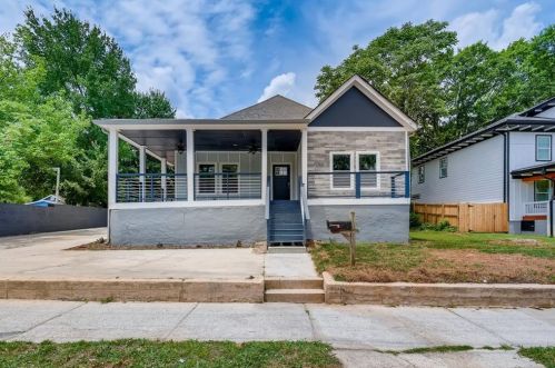 152 Joseph E Lowery Blvd, Atlanta GA  30314-3169 exterior