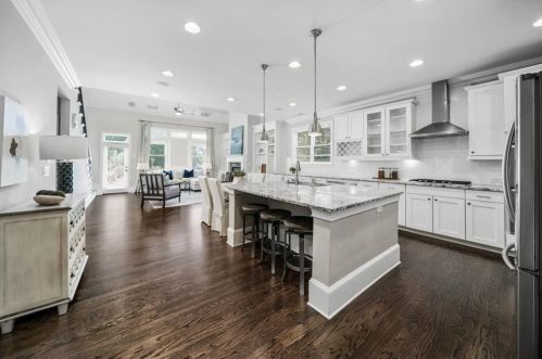 3496 Brookleigh Ln, Atlanta GA  30319-2218 exterior