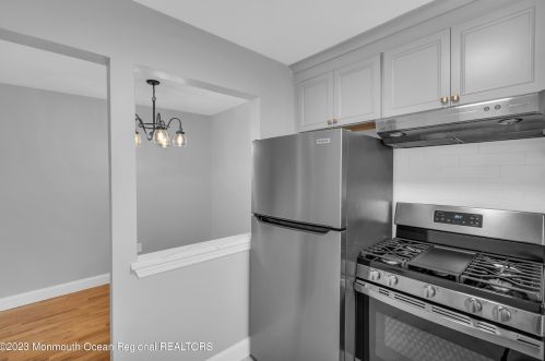 23 Juniper Ln, Tinton Falls NJ exterior