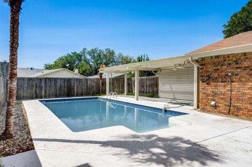 2003 Stefani Ct, Carrollton TX exterior