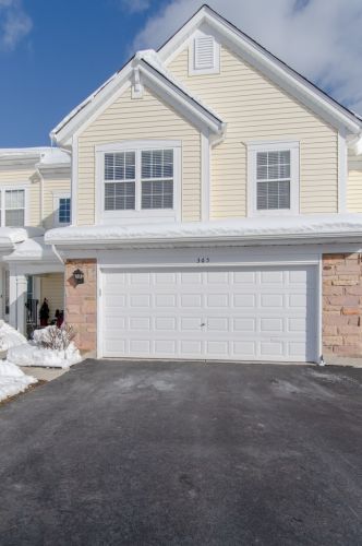 365 Crown Ct, Palatine, IL 60074-6830